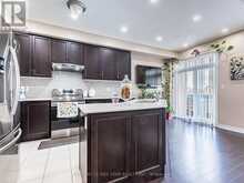 102 PADBURY TRAIL Brampton