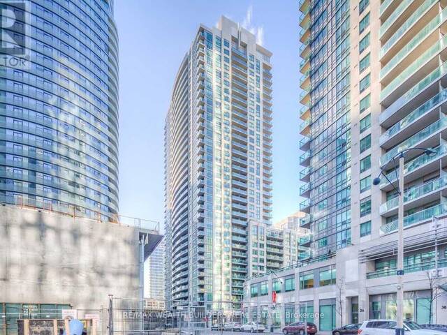 1007 - 19 GRAND TRUNK CRESCENT Toronto Ontario