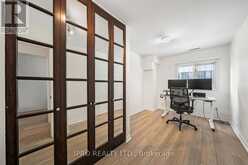 6 - 101 MCGILL STREET Toronto