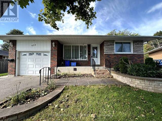 MAIN - 454 HOLCAN AVENUE Oshawa Ontario