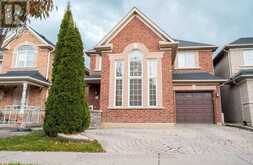 27 GRACKLE TRAIL Toronto