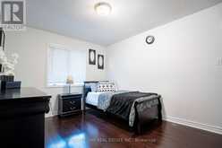 27 GRACKLE TRAIL Toronto