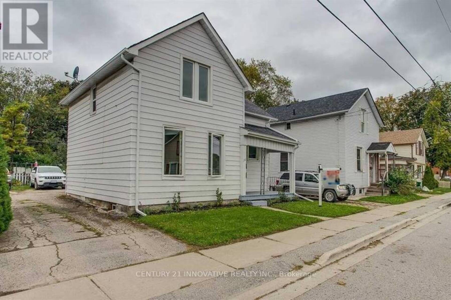 UPPER - 158 CELINA STREET Oshawa