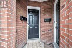 TH17 - 166B NIAGARA STREET Toronto