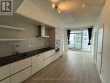 3004 - 2221 YONGE STREET Toronto