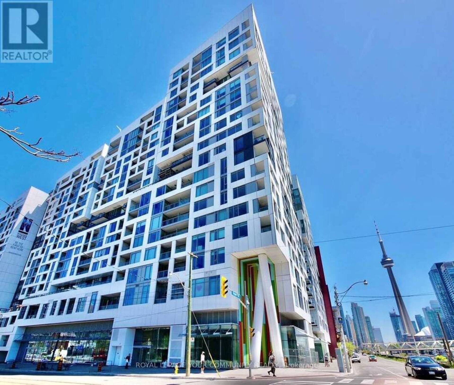 1516 - 27 BATHURST STREET W Toronto