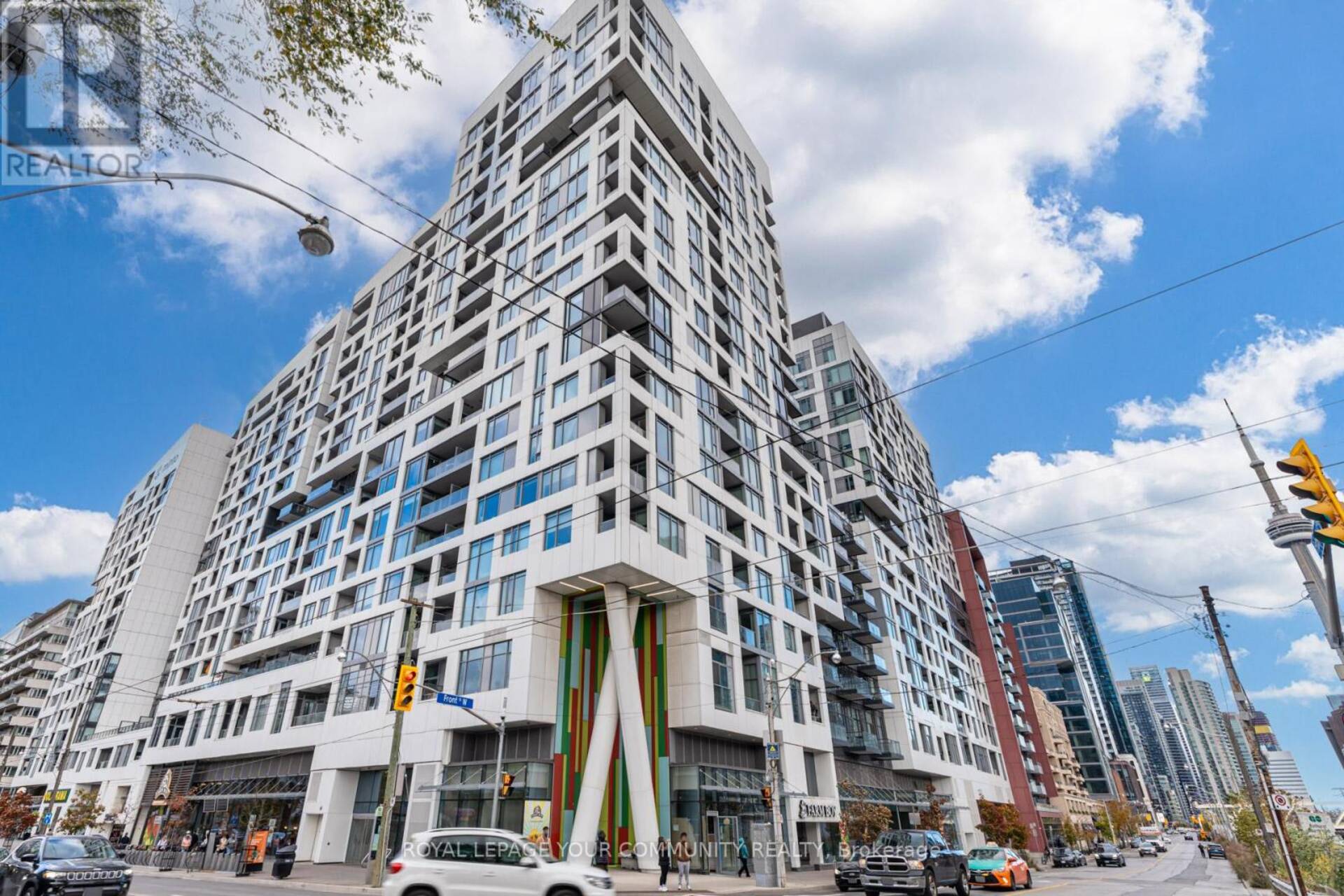 1516 - 27 BATHURST STREET W Toronto