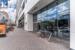 1516 - 27 BATHURST STREET W Toronto