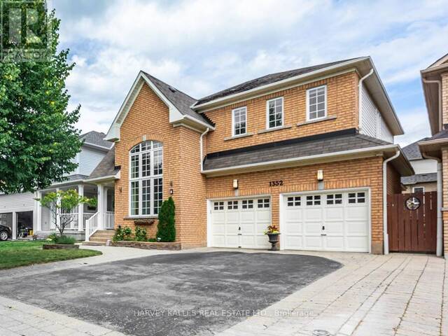 1352 LANGLEY CIRCLE Oshawa Ontario