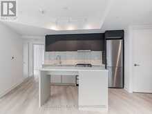 916 - 8 TIPPETT ROAD Toronto