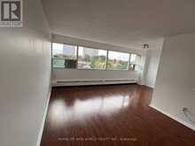 605 - 100 LEEWARD GLENWAY Toronto