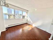 605 - 100 LEEWARD GLENWAY Toronto