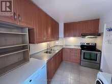 605 - 100 LEEWARD GLENWAY Toronto