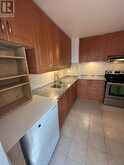 605 - 100 LEEWARD GLENWAY Toronto