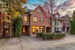 27 WOODLAWN AVENUE W Toronto