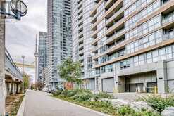 930 - 21 ICEBOAT TERRACE Toronto