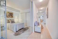 930 - 21 ICEBOAT TERRACE Toronto