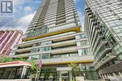 405 - 8 CHARLOTTE STREET Toronto