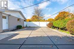 228 PLUMTREE DRIVE Burlington