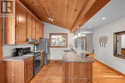 1093 LAIDLAW AVENUE Gravenhurst