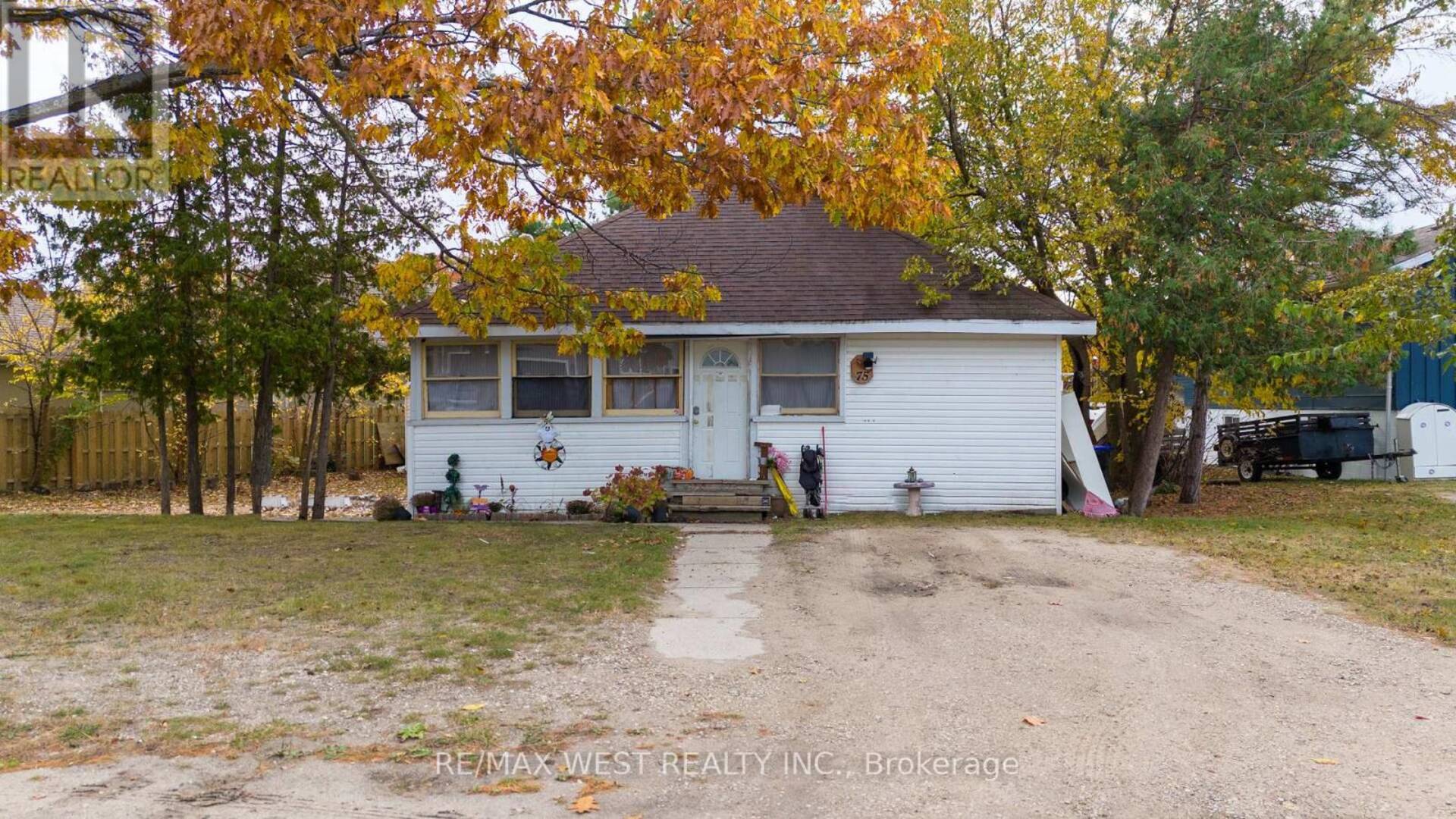 75 OLD MOSLEY STREET Wasaga Beach