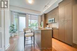 TH 5 - 88 SHEPPARD AVENUE E Toronto