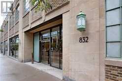 1410 - 832 BAY STREET Toronto