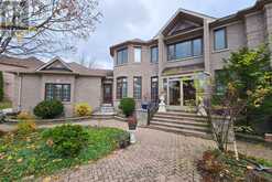 51 KENSINGTON DRIVE Richmond Hill