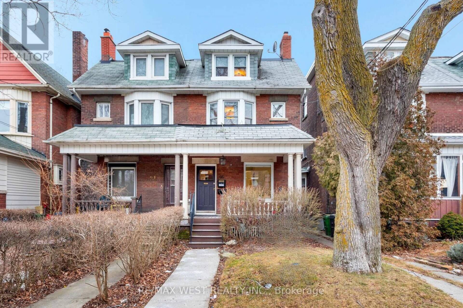 96 RONCESVALLES AVENUE Toronto