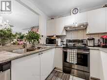 C13 - 108 FINCH AVENUE W Toronto