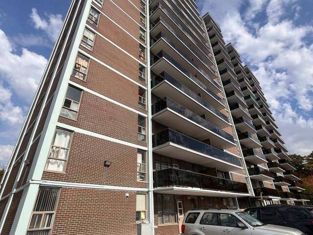 607 - 235 GRANDRAVINE DRIVE Toronto Ontario