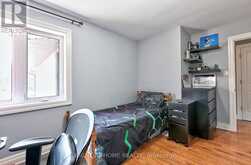 32 DEL RIA DRIVE Toronto