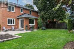 21 WILLIAM STEPHENSON DRIVE Whitby