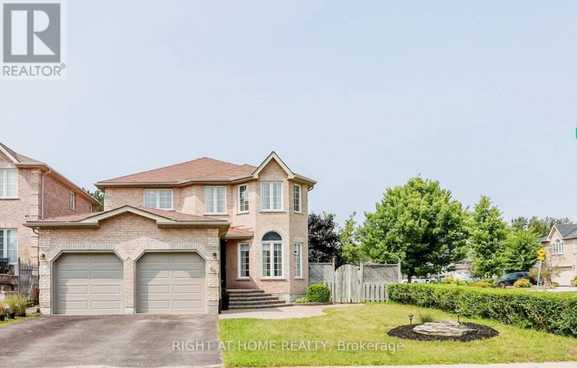 68 STONEYBROOK CRESCENT Barrie