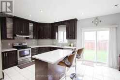 7 SANDWAY DRIVE Brampton