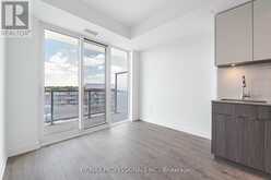 615 - 220 MISSINNHE WAY Mississauga