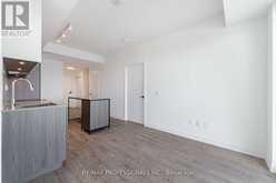 615 - 220 MISSINNHE WAY Mississauga