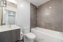 615 - 220 MISSINNHE WAY Mississauga