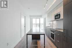 615 - 220 MISSINNHE WAY Mississauga