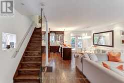 280 MANOR ROAD E Toronto