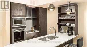 6113-15 - 9 HARBOUR STREET W Collingwood