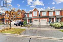 7 NAPANEE STREET E Richmond Hill