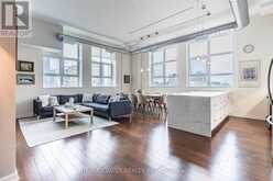 821 - 155 DALHOUSIE STREET Toronto