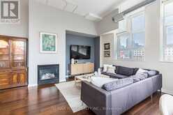 821 - 155 DALHOUSIE STREET Toronto