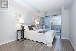 1003 - 763 BAY STREET Toronto