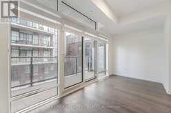 41 - 861 SHEPPARD AVENUE W Toronto