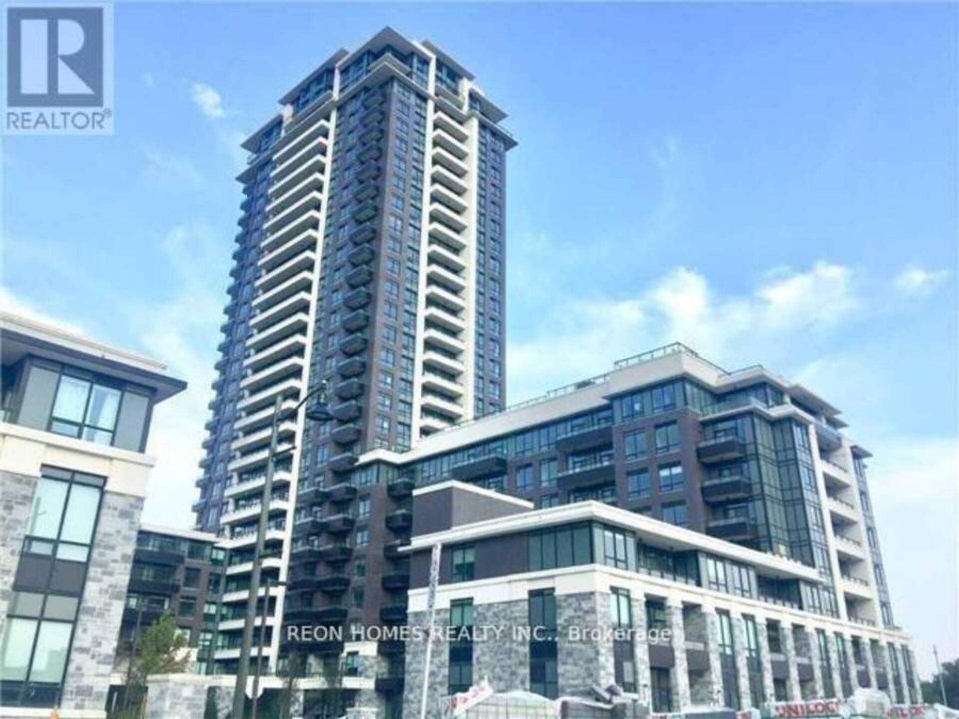 633 - 15 WATER WALK DRIVE N Markham