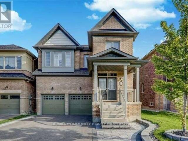 102 WALTER ENGLISH DRIVE East Gwillimbury Ontario