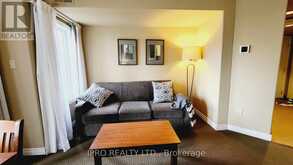 2074/75 - 90 HIGHLAND DRIVE Oro-Medonte