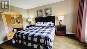 2074/75 - 90 HIGHLAND DRIVE Oro-Medonte